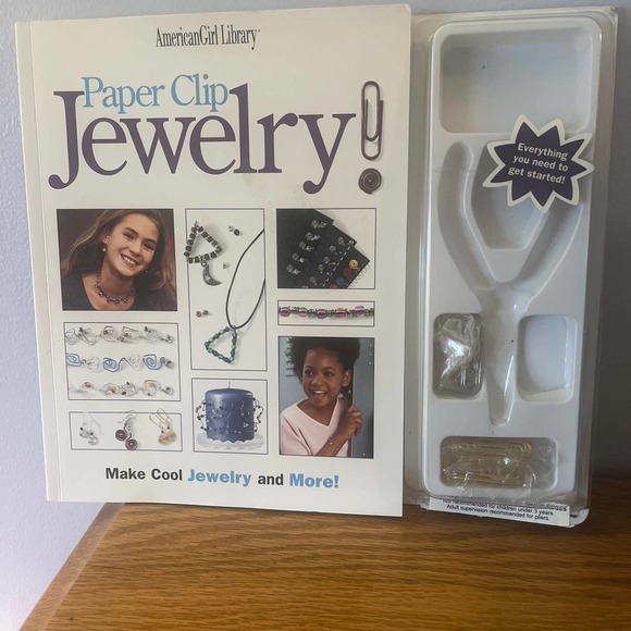 American Girl Library Paper Clip Jewelry Book - Picture 1 of 4